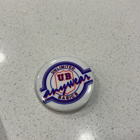 Vintage Clothing Brand Pins - Picture 6 of 12